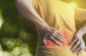横隔膜に影響を与えるオステオパシーの手技療法は慢性腰痛を改善します
